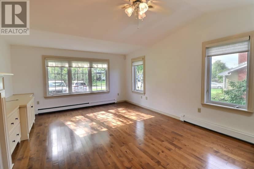 46 Roper Drive — photo 11 of 26