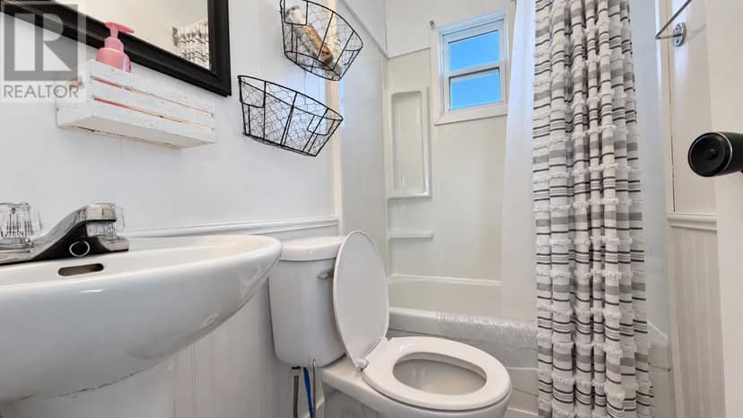 63 LAKE VIEW Lane — photo 9 of 15