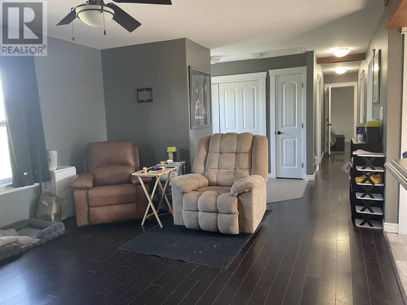 44 Wharf Road — photo 14 of 21