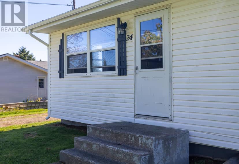 24-26 Thorndale Drive — photo 4 of 35