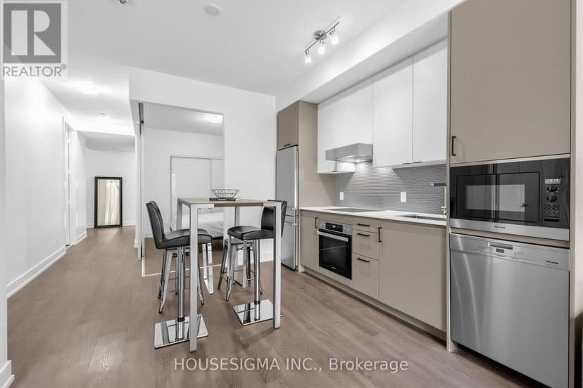 310 - 11 Lillian Street — photo 8 of 25