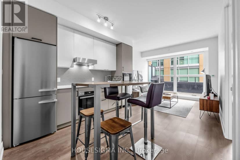 310 - 11 Lillian Street — photo 7 of 25