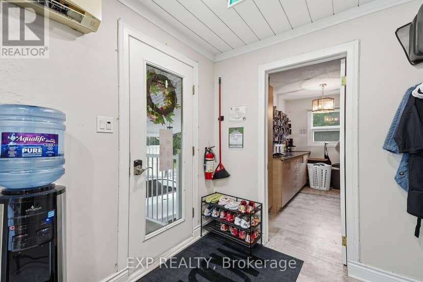 1380 Laurier Street — photo 20 of 40