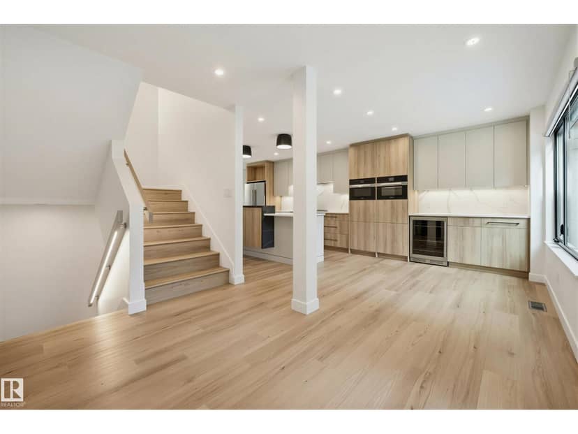 7727 139 ST NW — photo 38 of 40