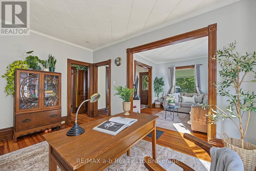225 Graham Street — photo 5 of 40