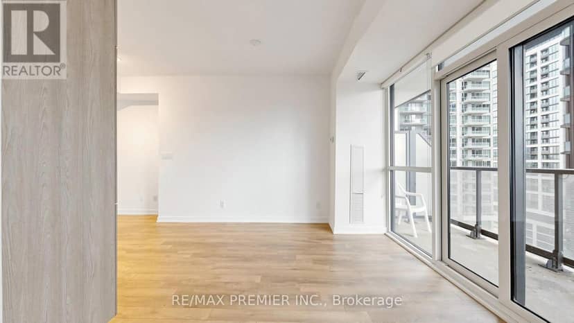 1105 - 50 Ordnance Street — photo 12 of 40