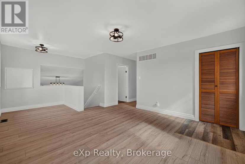 225697 Southgate 22 Road — photo 13 of 30
