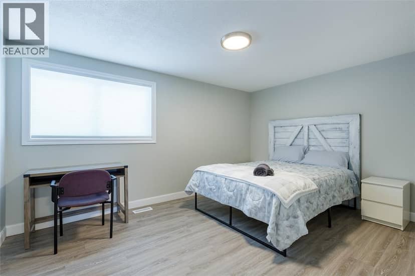 215 TRUDEAU DRIVE Unit# 69 — photo 18 of 32