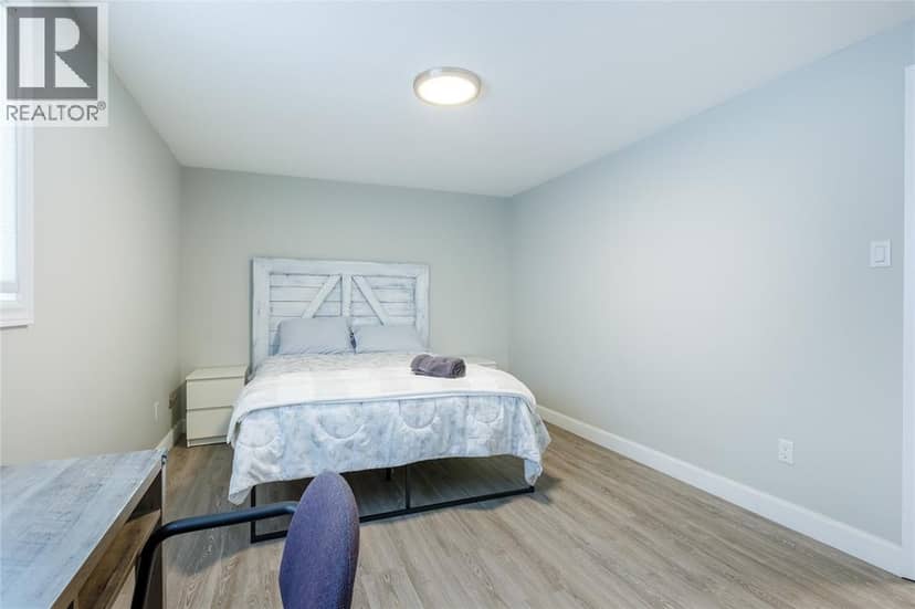 215 TRUDEAU DRIVE Unit# 69 — photo 20 of 32