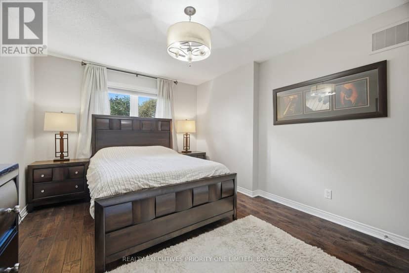 8 Waterbury Street — photo 16 of 36