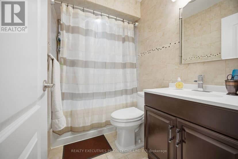 8 Waterbury Street — photo 21 of 36