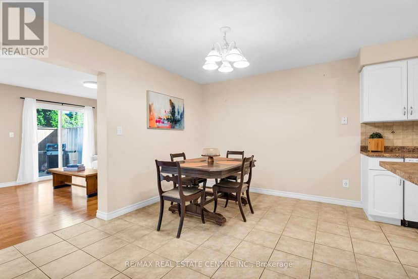 11 - 20 Shackleton Drive — photo 13 of 34