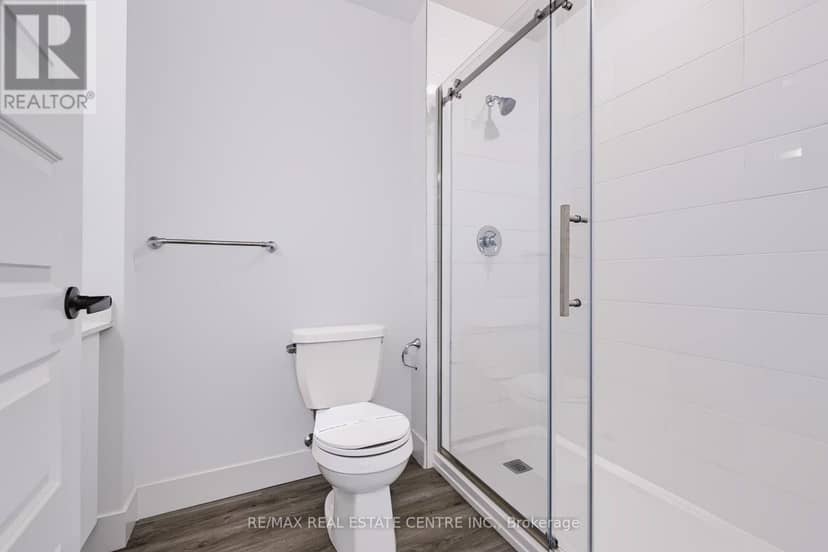 313 - 1000 Lackner Place — photo 18 of 32
