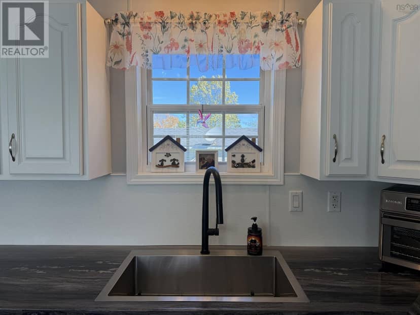 14 Ventura Avenue — photo 9 of 30