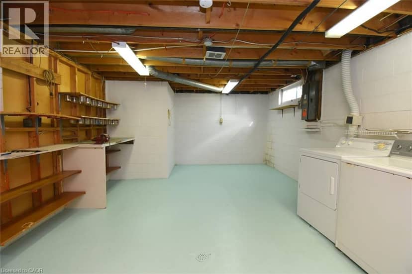 5 ROGERS Road — photo 26 of 32