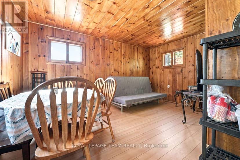 662 Long Lake Road — photo 34 of 36