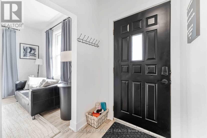 3-5 Mary Street N, Smiths Falls, photo 5