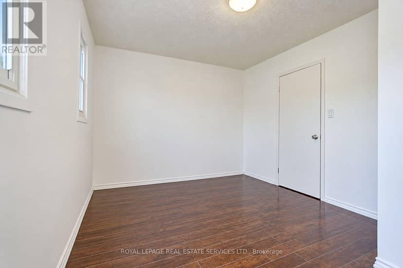 10 - 10 Reidmount Avenue — photo 31 of 40