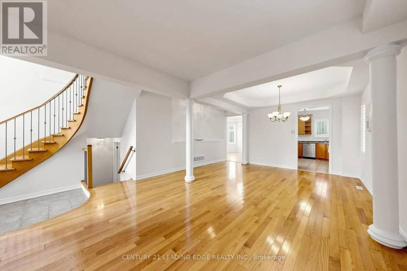 71 Josephine Road — photo 10 of 39
