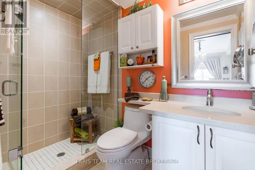 212 - 42 Ferndale Drive S — photo 11 of 21
