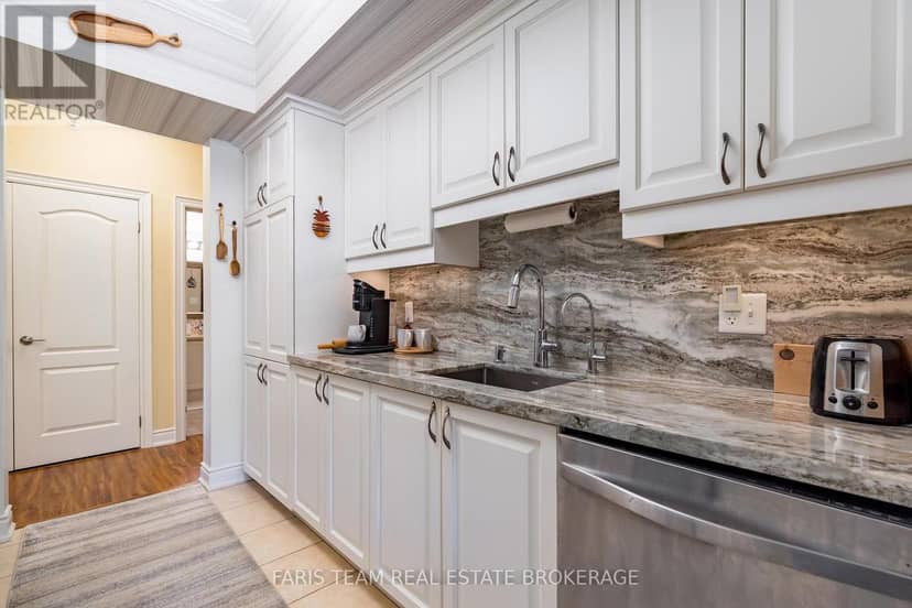 212 - 42 Ferndale Drive S, Barrie, photo 5
