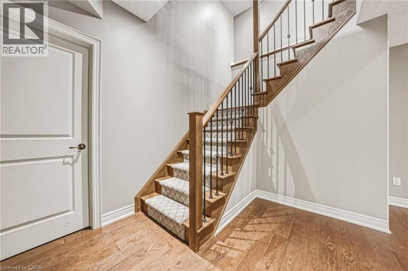 976 SHADELAND Avenue Unit# 3 — photo 32 of 40
