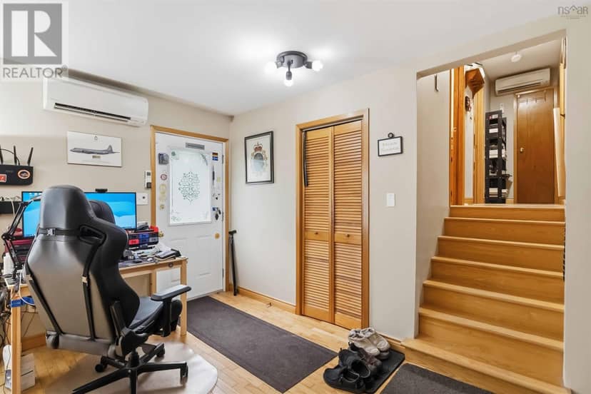 903 Dalmation Drive — photo 15 of 31