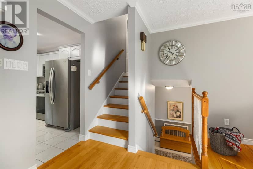 18 Lakewood Drive — photo 26 of 40