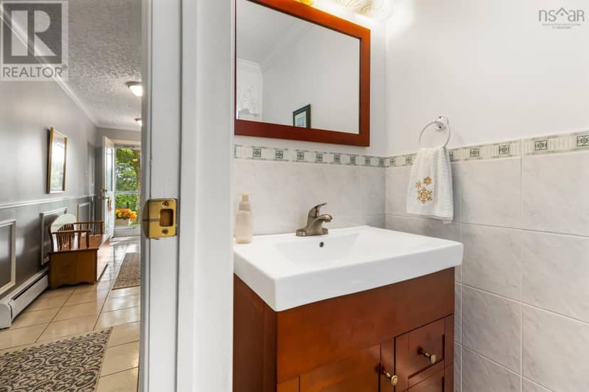 18 Lakewood Drive, Brookside, photo 8