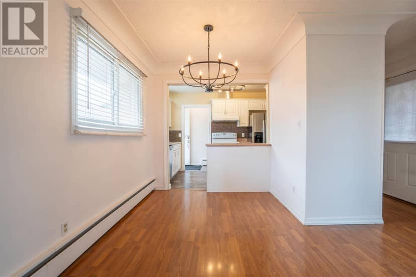 34 Routledge AVE — photo 16 of 32