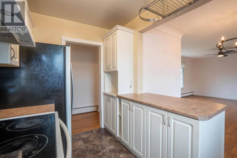 34 Routledge AVE — photo 18 of 32
