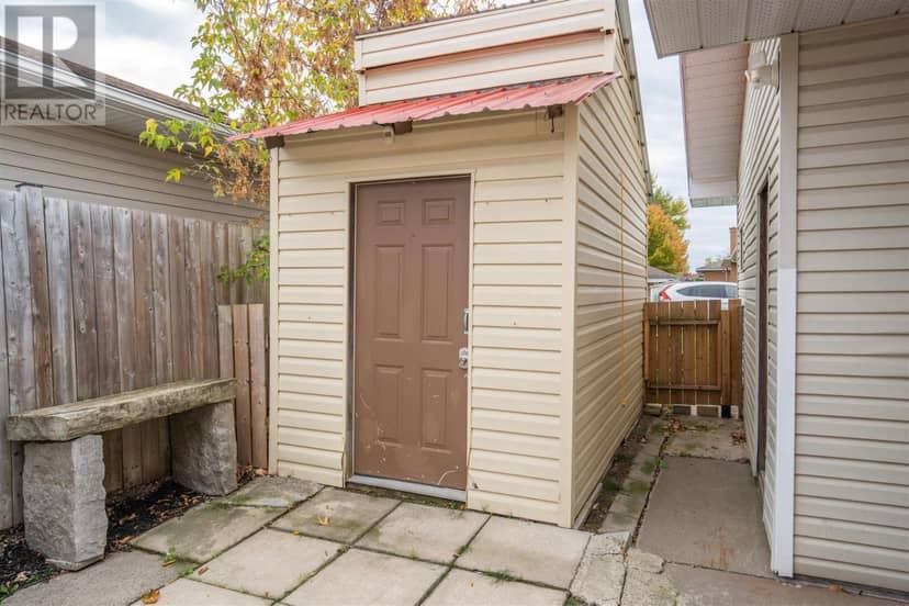 34 Routledge AVE — photo 30 of 32