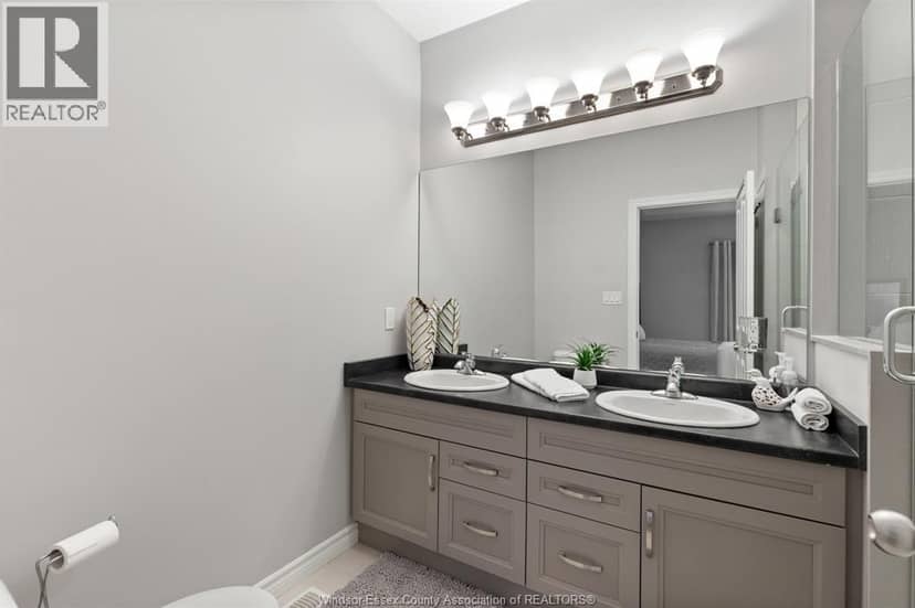 6114 Tiburon Crescent — photo 19 of 35