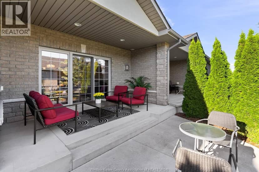 6114 Tiburon Crescent — photo 31 of 35