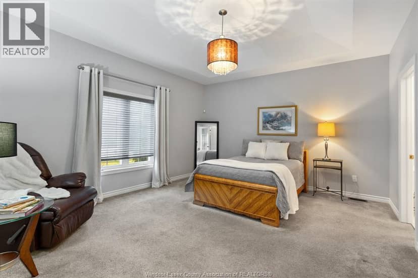 6114 Tiburon Crescent — photo 18 of 35