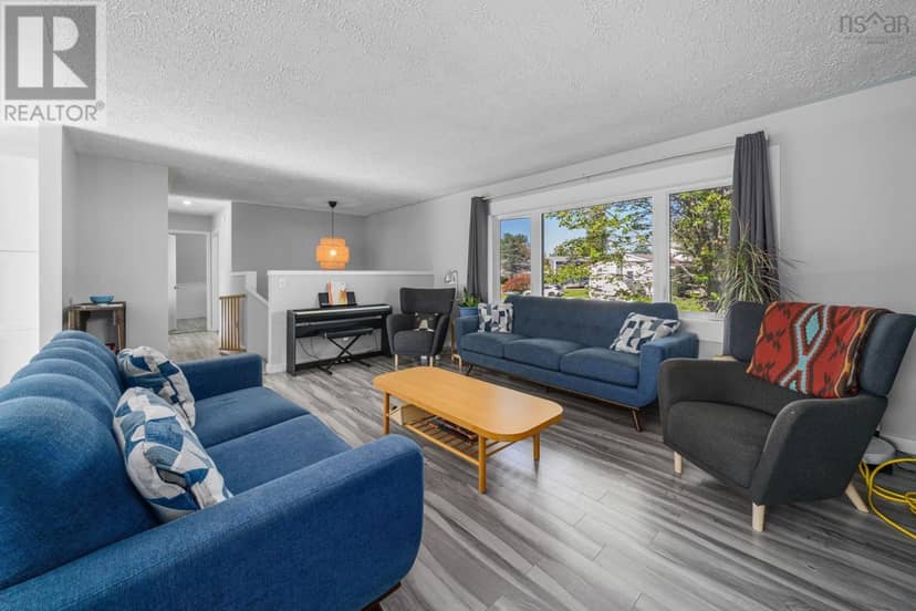 76 Wilmot Street — photo 10 of 40