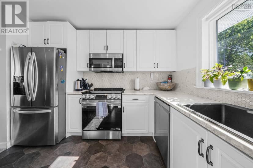 76 Wilmot Street — photo 18 of 40