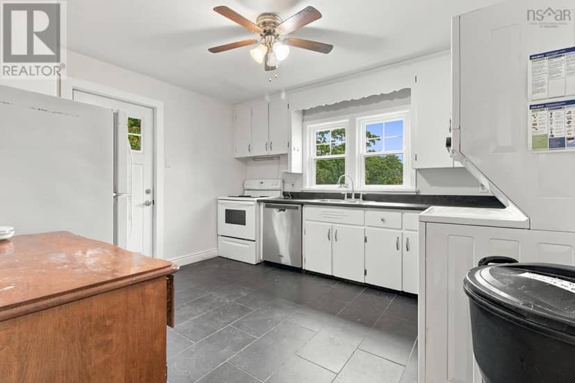 3194 Stanford Street — photo 20 of 40