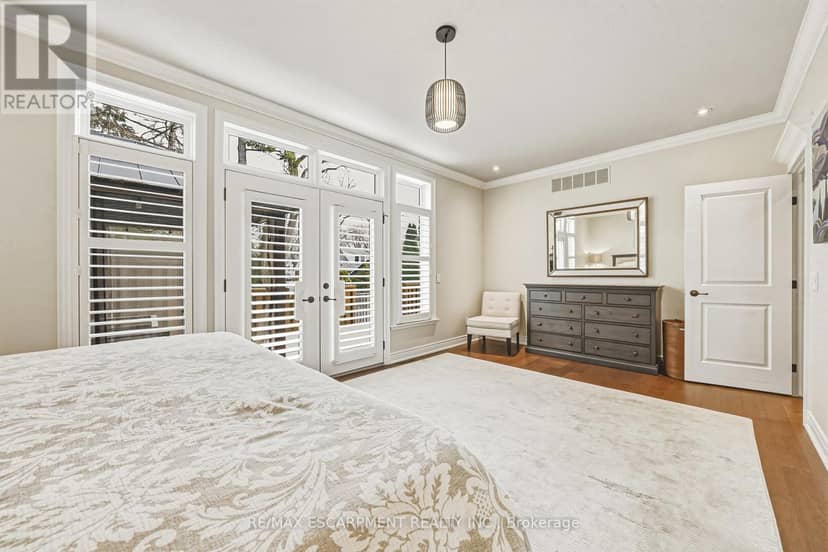 3 - 976 Shadeland Avenue — photo 22 of 40