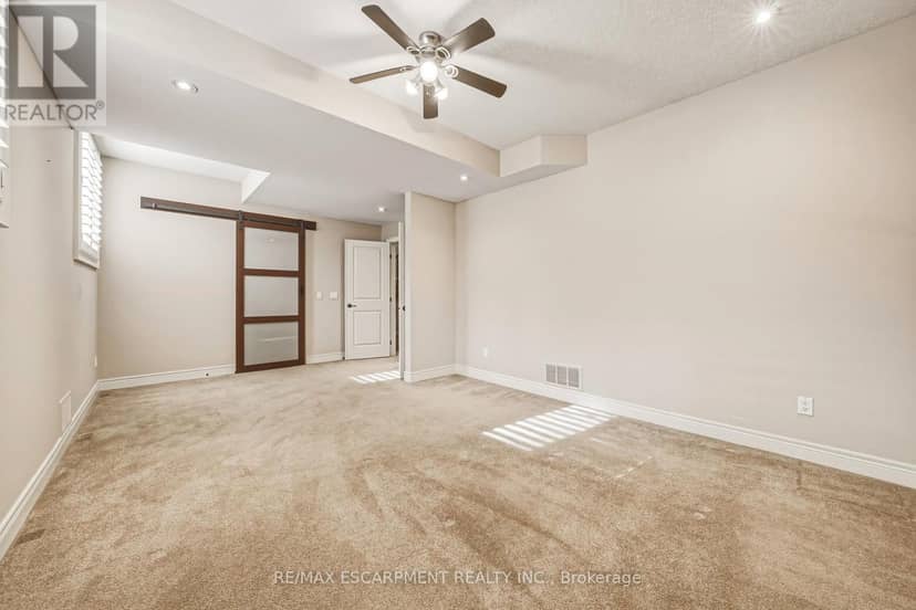 3 - 976 Shadeland Avenue — photo 37 of 40