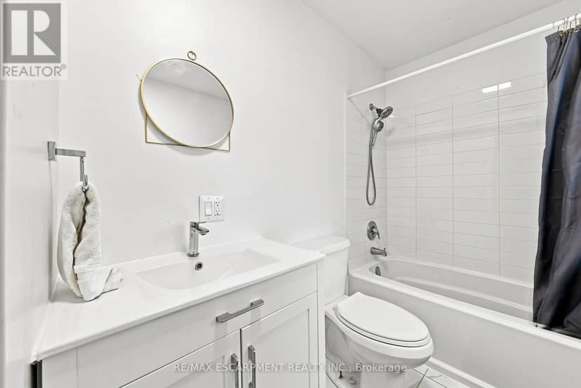 2177 Lakeshore Road — photo 15 of 40