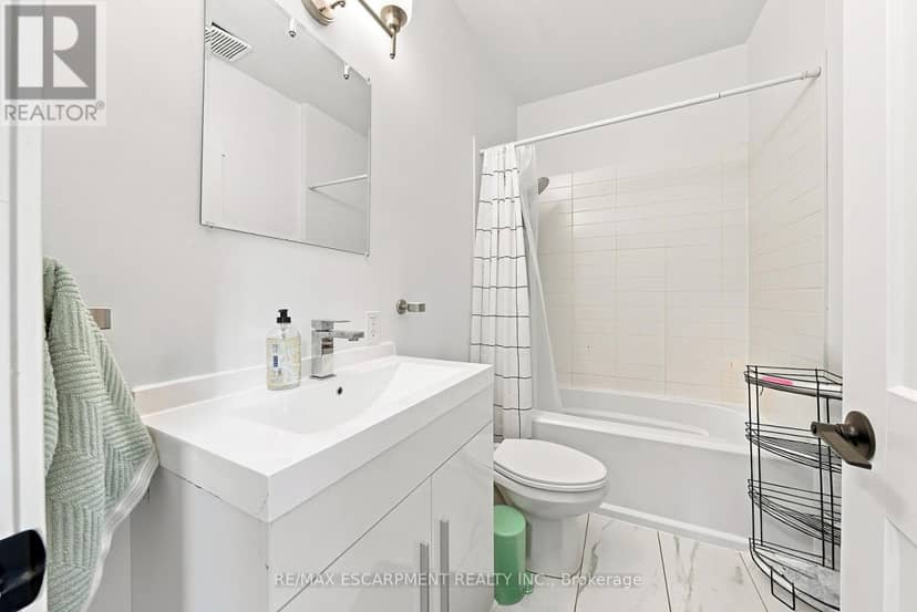 2177 Lakeshore Road — photo 34 of 40