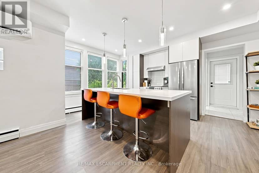 2177 Lakeshore Road, Burlington, photo 8