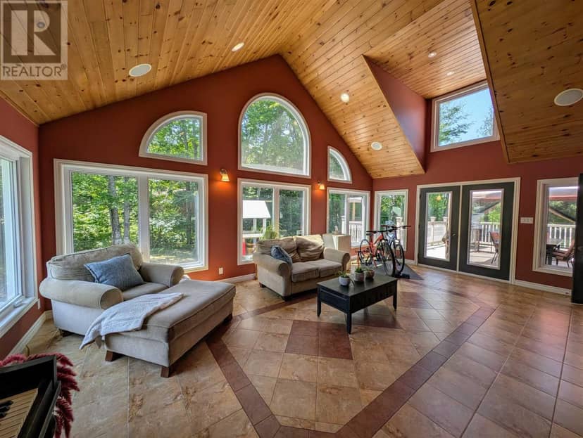 11 River DR — photo 15 of 40
