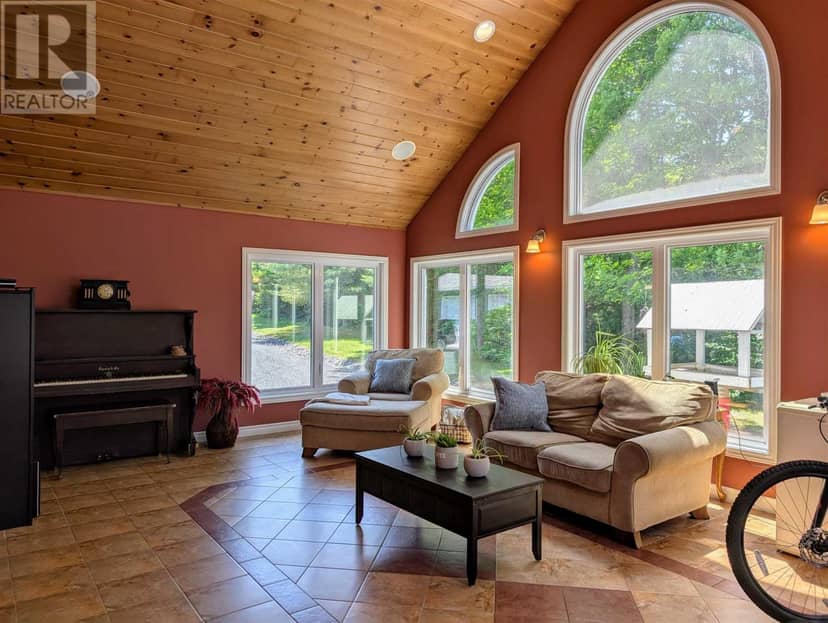 11 River DR — photo 16 of 40