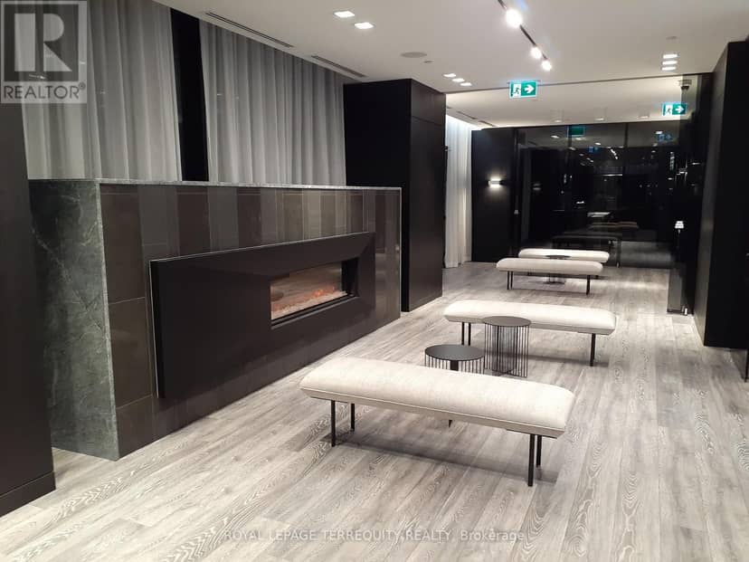 505 - 8 Eglinton Avenue E — photo 23 of 28