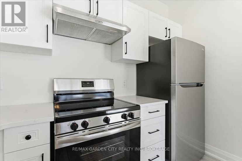 3693 Elm Street — photo 10 of 24