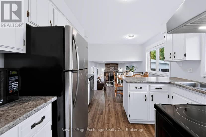 40 Golf Links Road — photo 13 of 40