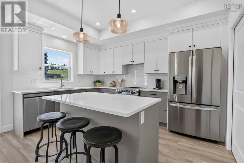 PC-2 6 Pearlgarden Close — photo 16 of 34