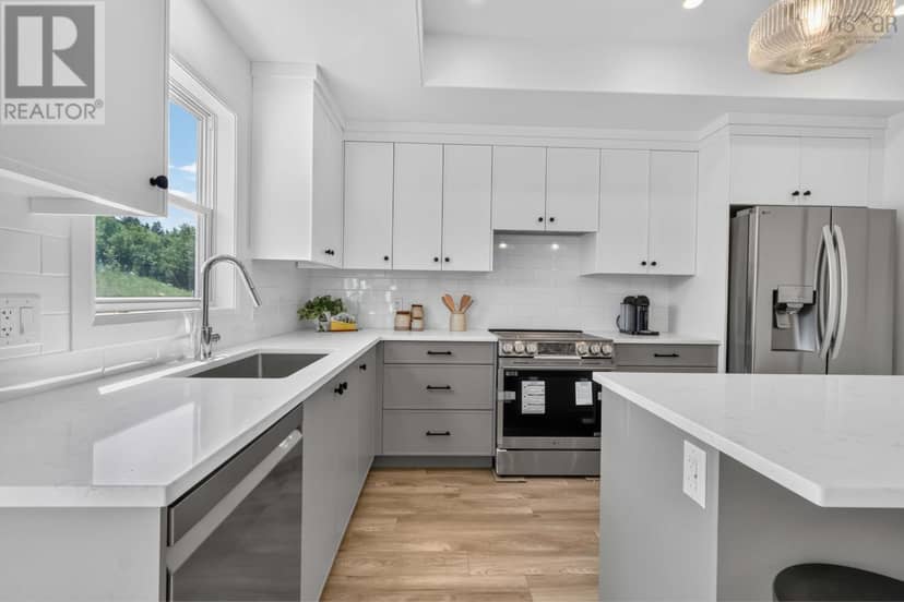 PC-2 6 Pearlgarden Close — photo 18 of 34